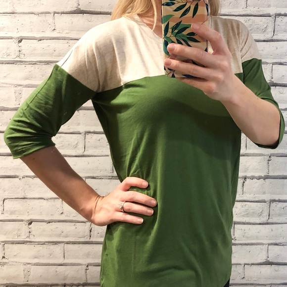 Brand New Kiwi Oatmeal Color Block Tee Shirt Top - Picture 2 of 3